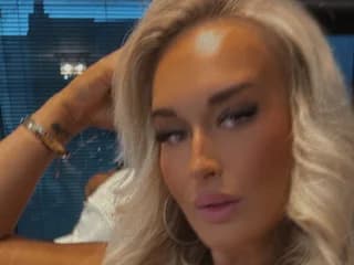 Bigboobblonde WebCAM 