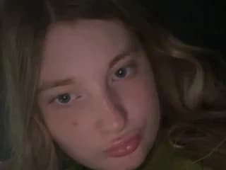 WebCAM of BritishBeckyXX