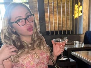 BritishLucyXox WebCAM 