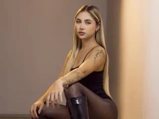 EmiilyHendriix WebCAM 