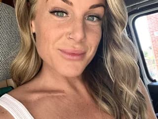 PixiePlayful_ox WebCAM 