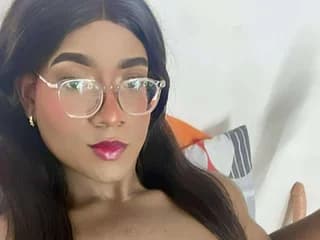 WebCAM of bigcrisblack