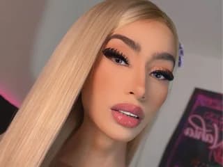 WebCAM of nahia_victoria